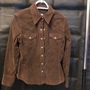 Gap stretch topwith pearly snaps. Corduroy